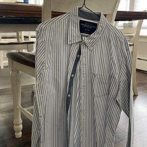 American eagle blue and white striped button down shirt XL